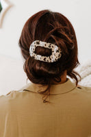 Round Flat Hair Clip | Medium | Blonde Tortoise