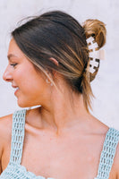 Classic Hair Clip | Medium | Almond Beige
