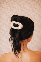 Round Flat Hair Clip | Medium | Almond Beige
