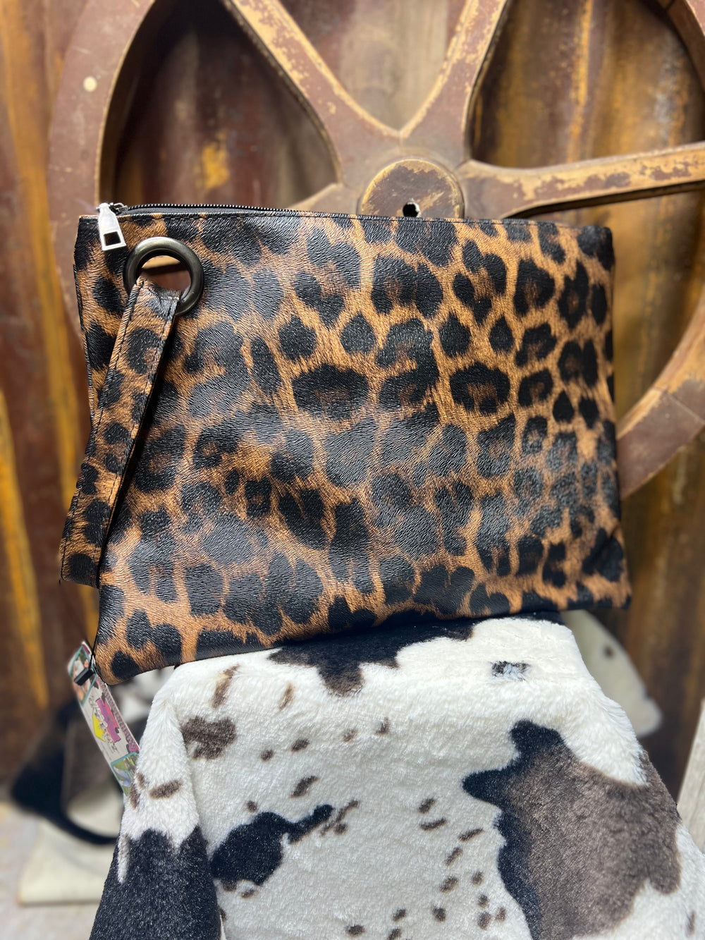 Amber Cheetah Trendy Clutch